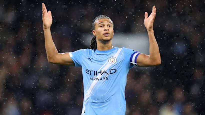 ناثان أكي يقترب من مغادرة مانشستر سيتي