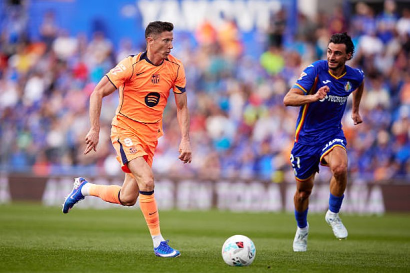 ليفاندوفسكي يتفوق تهديفيًا مع برشلونة على أرقامه في دورتموند