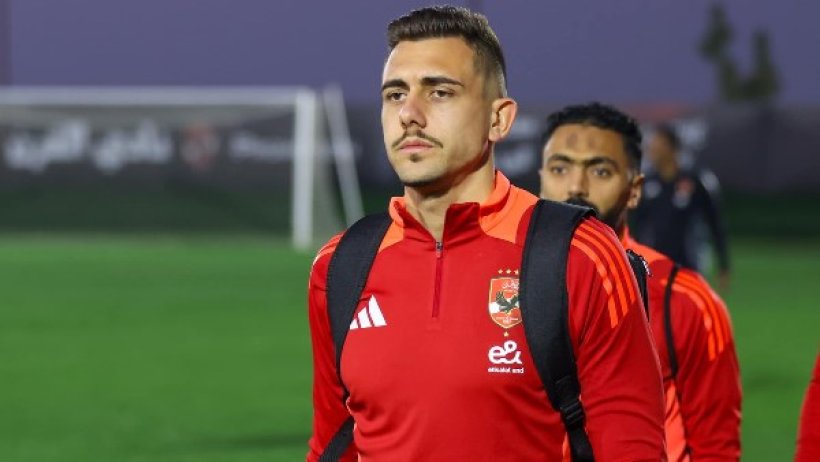 الأهلي يواجه أزمة في تسويق جراديشار