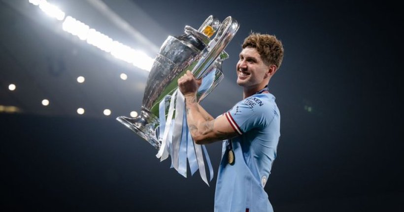 جون ستونز يعلن رحيله عن مانشستر سيتي بنهاية الموسم