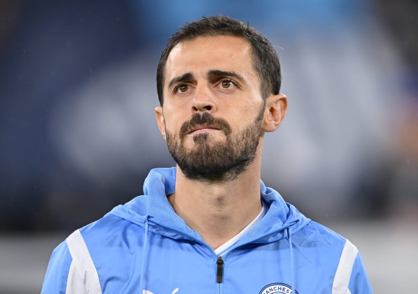 برناردو سيلفا ينتظر قرار برشلونة
