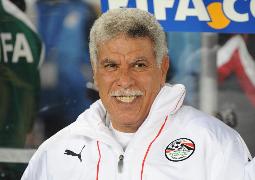 حسن شحاتة عن ممدوح عباس: يستحق تمثالًا داخل نادي الزمالك