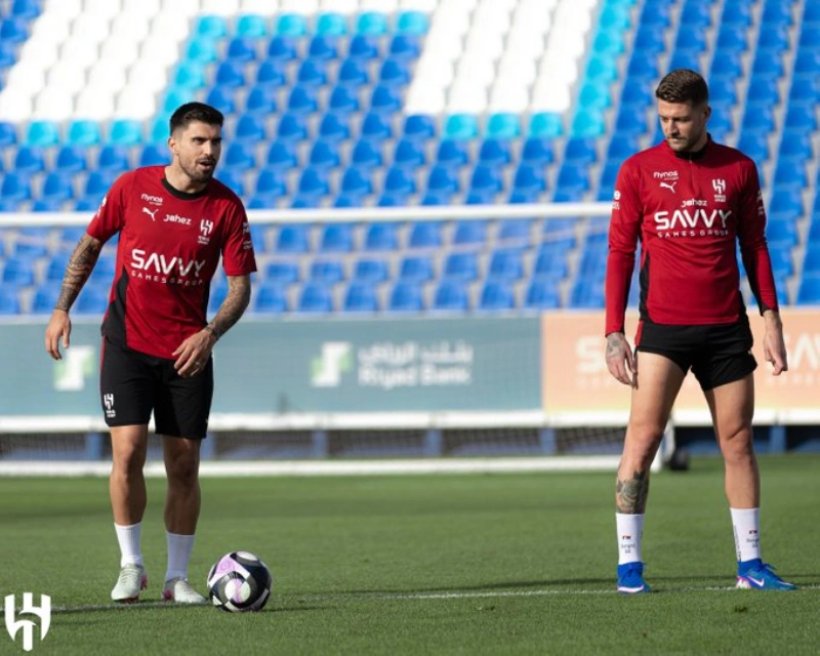 نيفيز يعزز صفوف الهلال قبل مواجهة الحزم الحاسمة