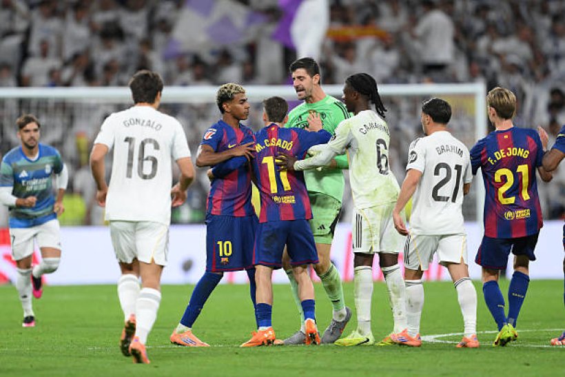 ماذا يحتاج برشلونة لحسم لقب الدوري الإسباني في الكلاسيكو؟
