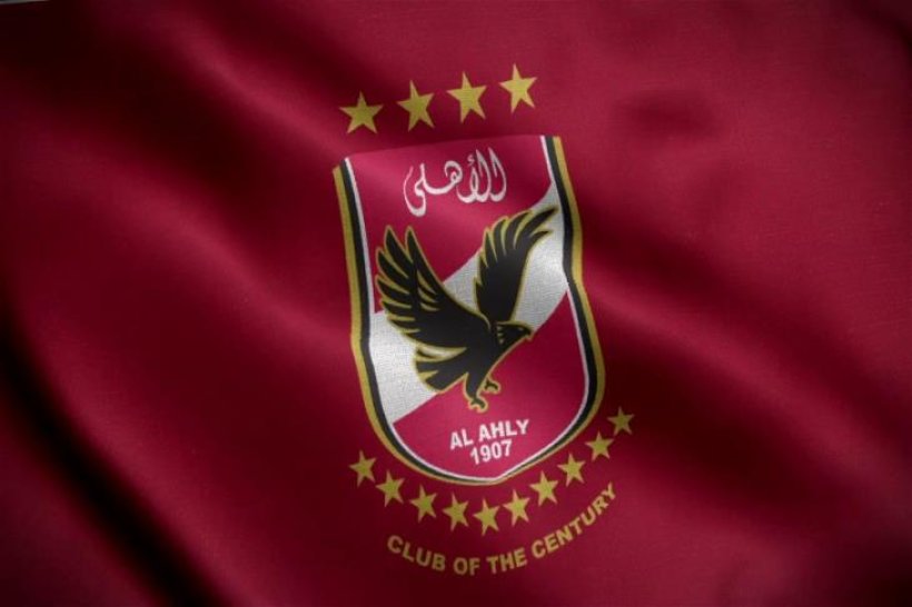 شوبير: الأهلي يتجه لتعيين مدرب مصري