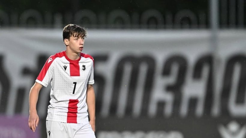 بايرن ميونيخ يتحرك للتعاقد مع شقيق كفاراتسخيليا