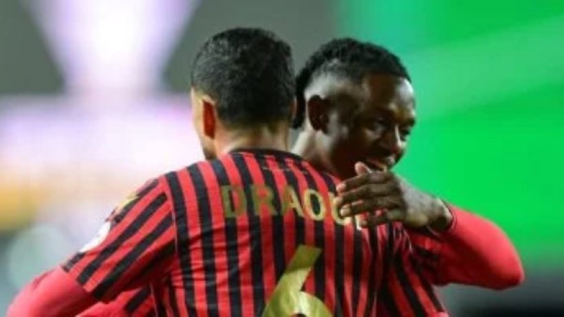 نجم الجزائر السابق يوجه تحذيرًا لاتحاد العاصمة