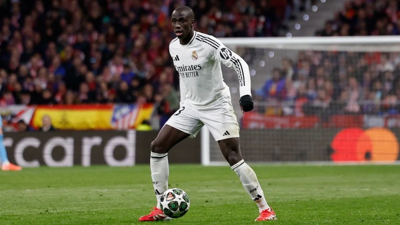 ملف تجديد عقد ميندي يثير جدلاً واسعاً في ريال مدريد