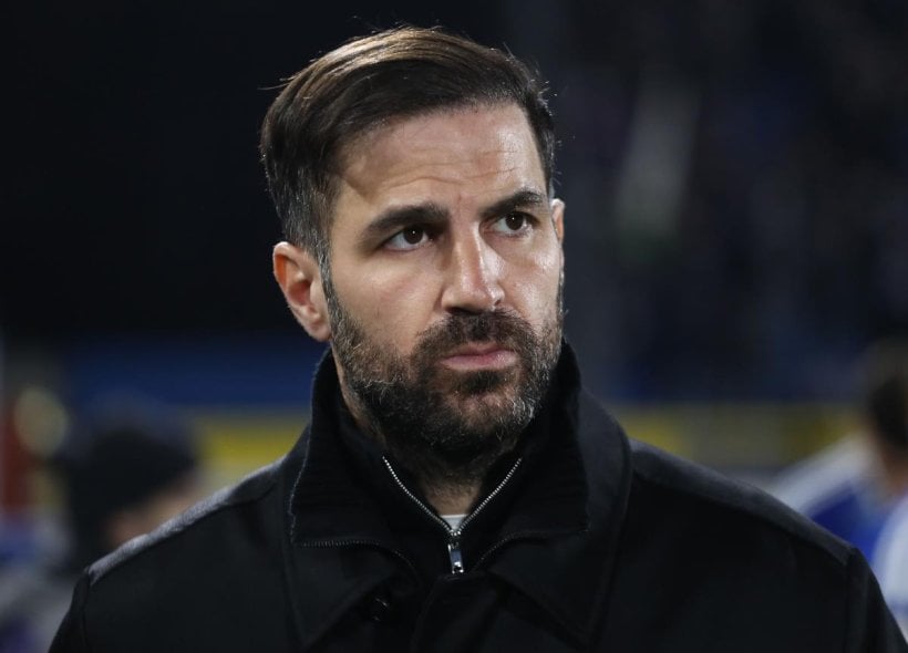 فابريجاس يفتح الباب لتدريب ريال مدريد، ويعلق على حادثة فينيسيوس وألونسو