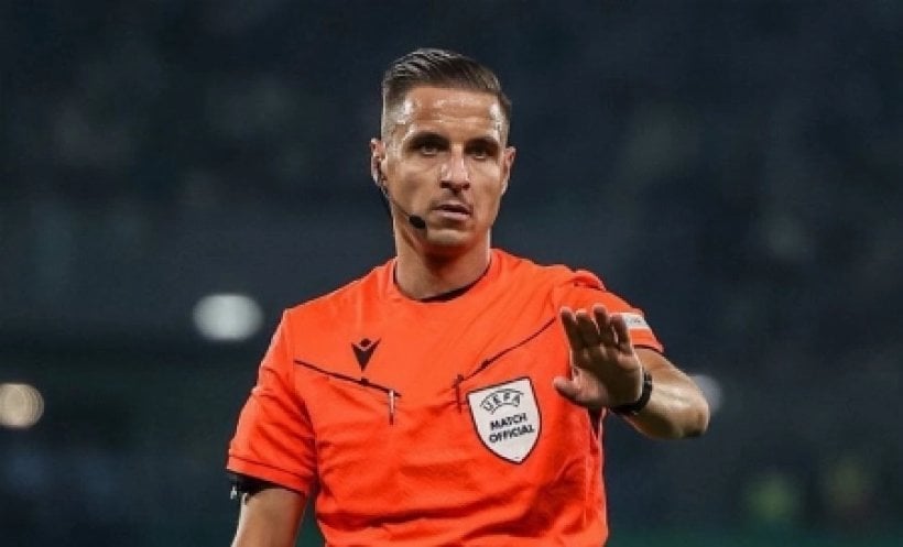 تعرف على طاقم حكام ديربي الرياض بين الهلال والنصر