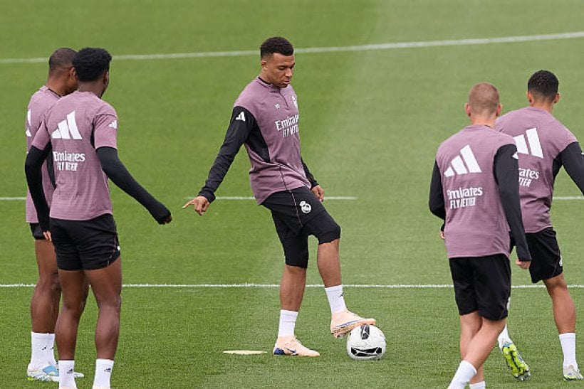 مبابي يعود لتدريبات ريال مدريد ويقترب من المشاركة أمام أوفييدو