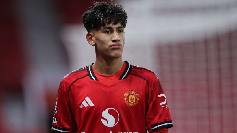 جي جي غابرييل أفضل لاعب في الدوري الإنجليزي تحت 18 عامًا