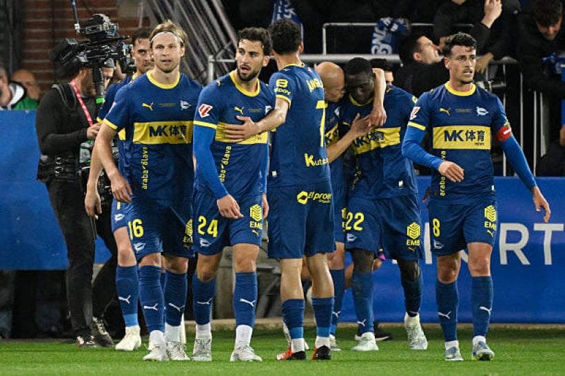 برشلونة يسقط أمام ديبورتيفو ألافيس في الليجا