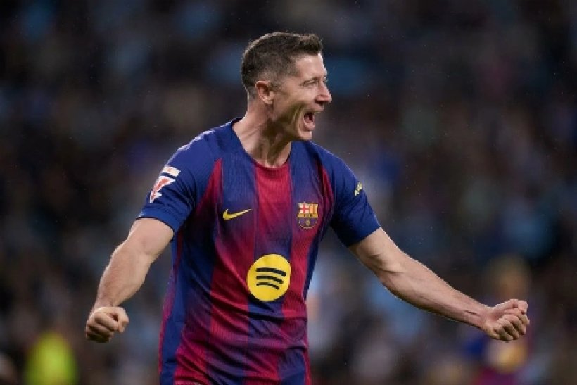 الهلال يقترب من ضم ليفاندوفسكي بعد رحيله عن برشلونة