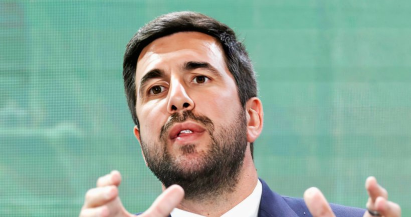 رجل أعمال إسباني يقرر الترشح لرئاسة ريال مدريد