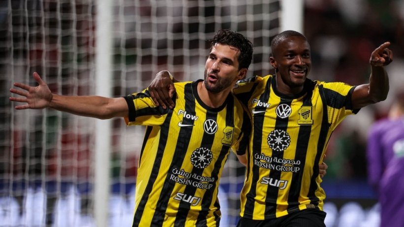 هل تهرب حسام عوار من مباراة الاتحاد والقادسية؟.. اللاعب يرد