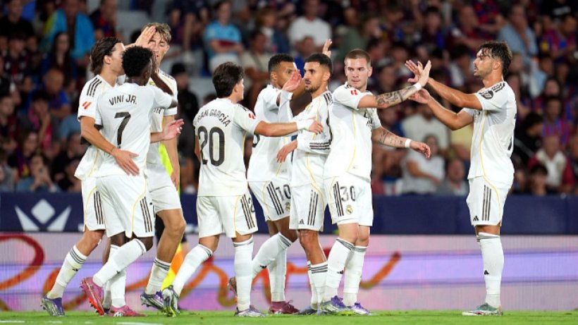 موافقة أربعة لاعبين على مغادرة ريال مدريد