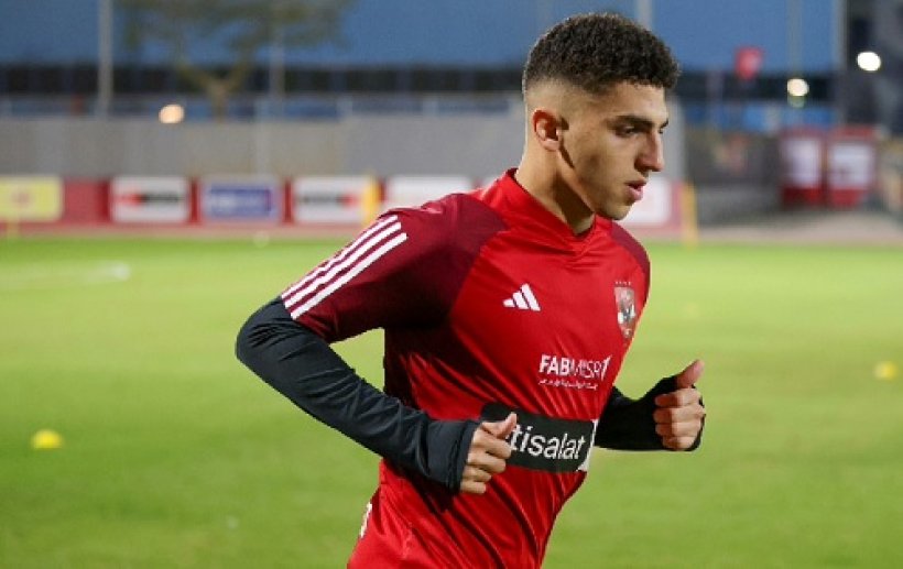 مسؤولو الأهلي يعقدون جلسة مع كوكا لمناقشته في ملف تجديد عقده