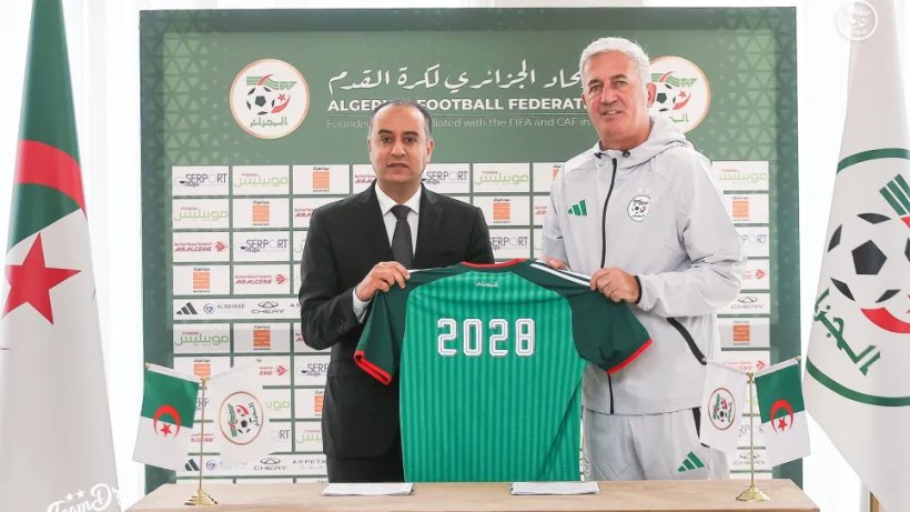 الاتحاد الجزائري يجدد الثقة في بيتكوفيتش حتى 2028