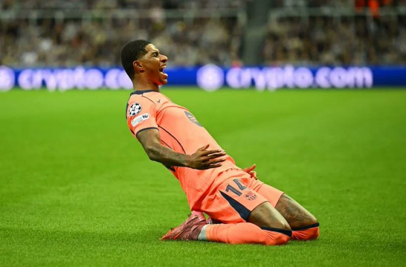 راشفورد يعود إلى مانشستر يونايتد بعد قرار برشلونة