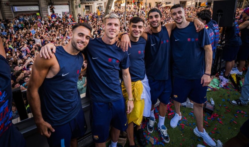 الهلال يضغط لحسم صفقة نجم برشلونة.. وقرار من اللاعب