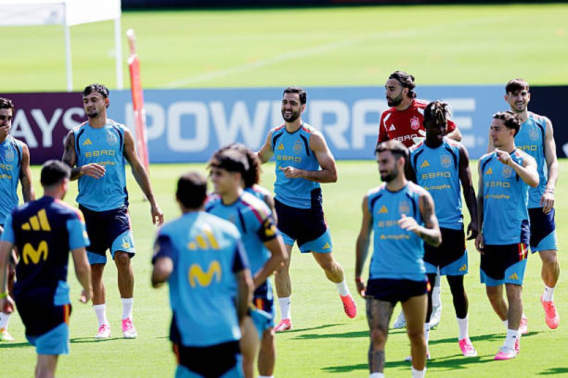 العواصف الرعدية تُجبر منتخب إسبانيا على إلغاء تدريبه