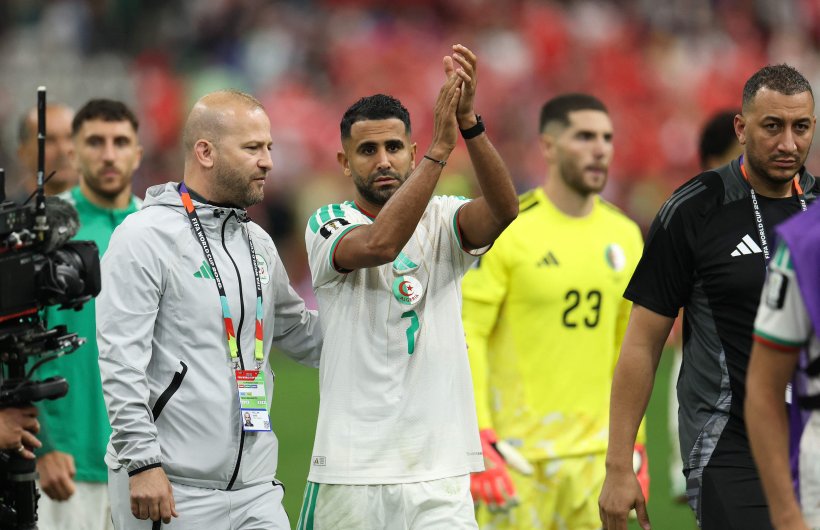 رياض محرز يعلن اعتزاله الدولي بعد وداع الجزائر لكأس العالم