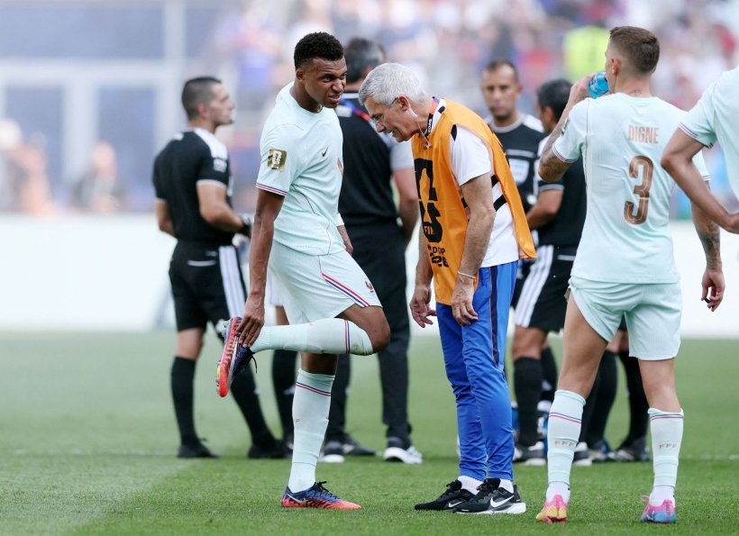 إصابة مبابي تعكر فرحة المنتخب الفرنسي