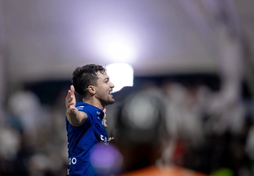 فيورنتينا يصارع بورتو على خدمات ماركوس ليوناردو