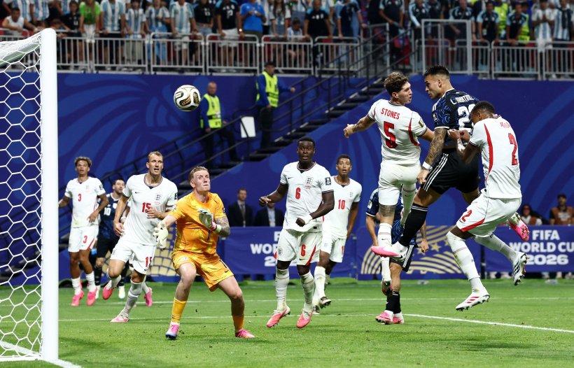 الأرجنتين تتأهل إلى نهائي كأس العالم بفوز درامي على إنجلترا