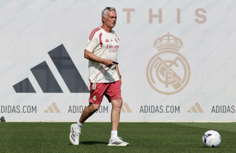 ريال مدريد يحدد موعدًا نهائيًا لحسم سوق الانتقالات