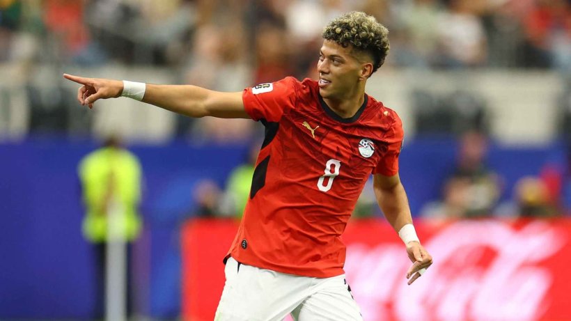 شرط الأهلي يؤجل حسم انتقال إمام عاشور للاتحاد السعودي