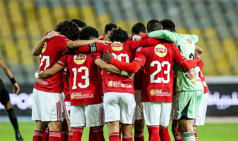 حقيقة تأجيل مباراة الأهلي بالدوري بسبب ودية برشلونة
