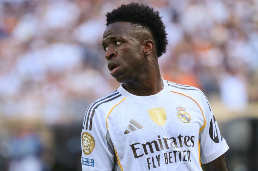 فينيسيوس يوافق على تجديد عقده مع ريال مدريد