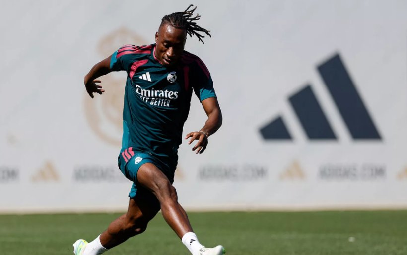 ديوماندي يظهر لأول مرة بقميص ريال مدريد