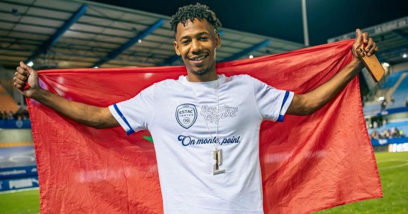 لاعب مغربي يقترب من الانضمام إلى أندرلخت