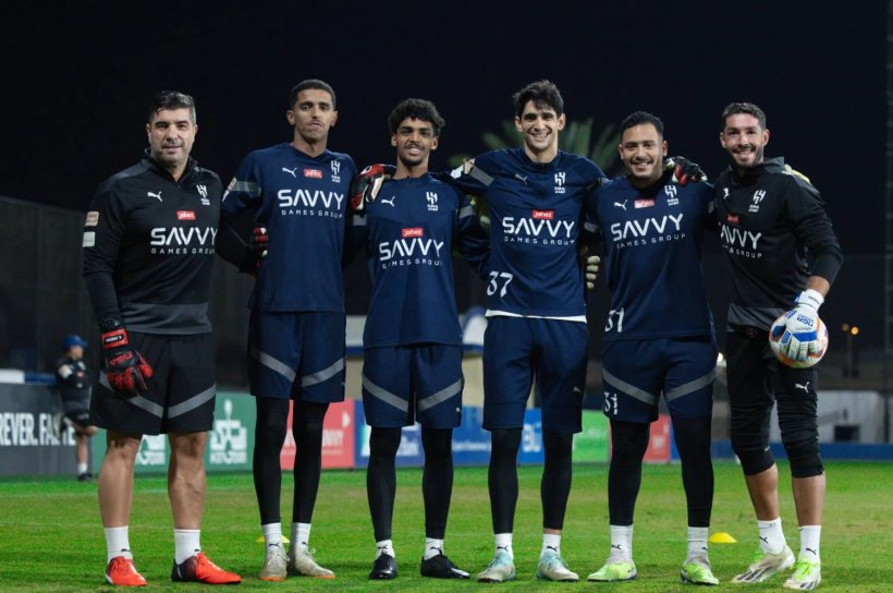 حارس الهلال يعلن رحيله رسميًا عن النادي