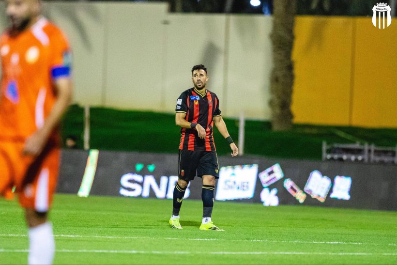 تريزيجيه يطالب جماهير الرياض بدعم الفريق
