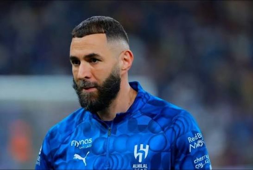 بنزيما يحسم موقفه من مغادرة الهلال