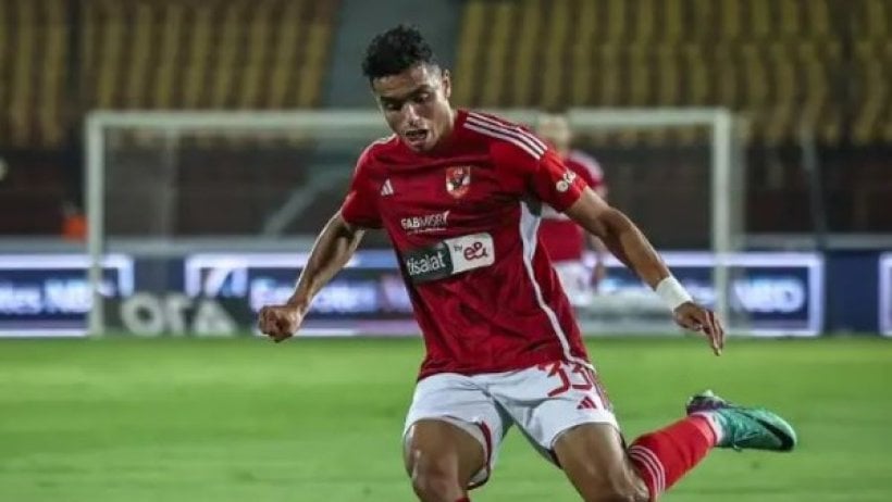 الأهلي يُجدد عقدي كريم الدبيس وعمر سيد معوض