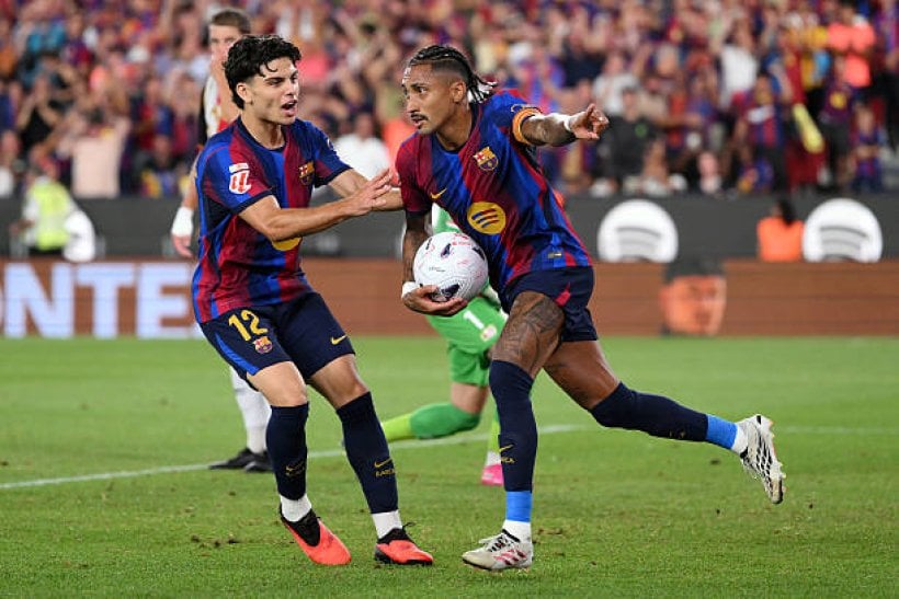 رافينيا يعادل إنجاز ميسي مع برشلونة