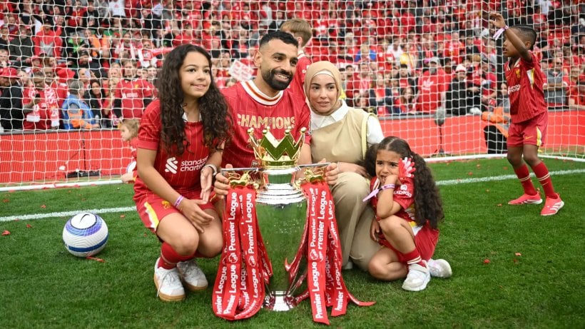 محمد صلاح يرزق بطفله الثالث ويختار اسمًا غير معتاد