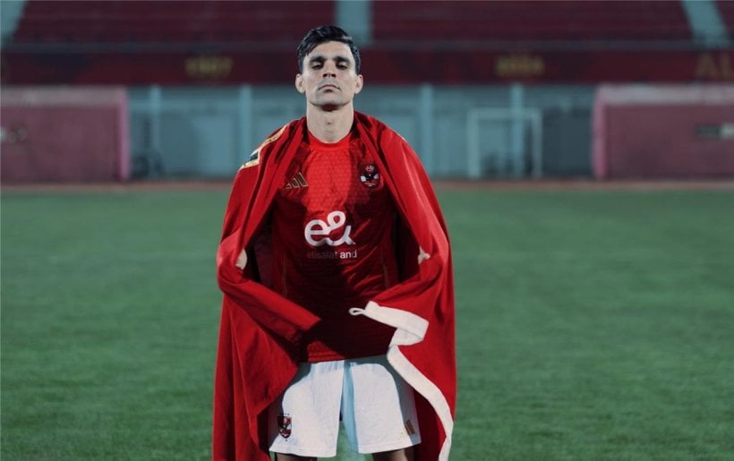 الأهلي يتحرك لتجديد عقد أشرف بن شرقي بعد تألقه مع الفريق