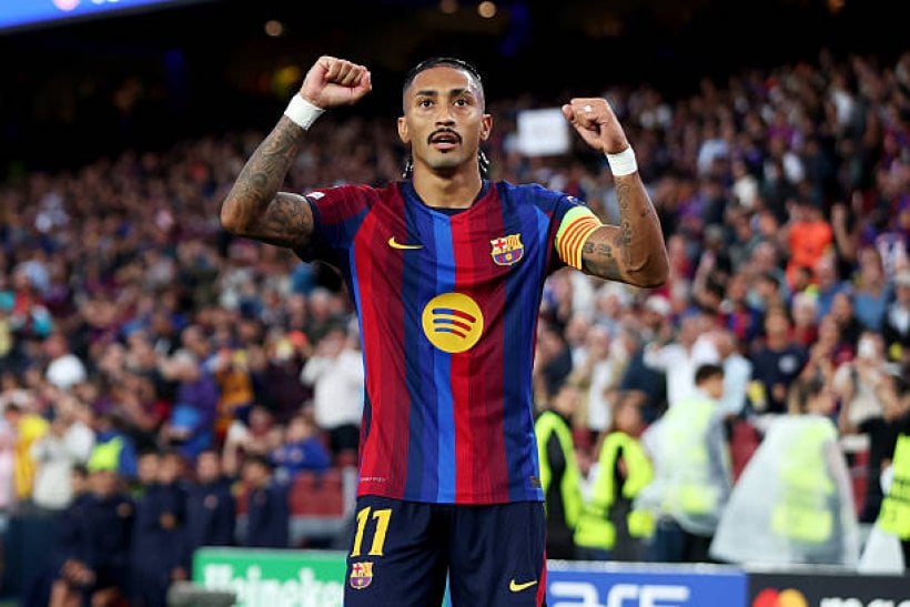 برشلونة يستعد لمكافأة رافينيا بعقد جديد