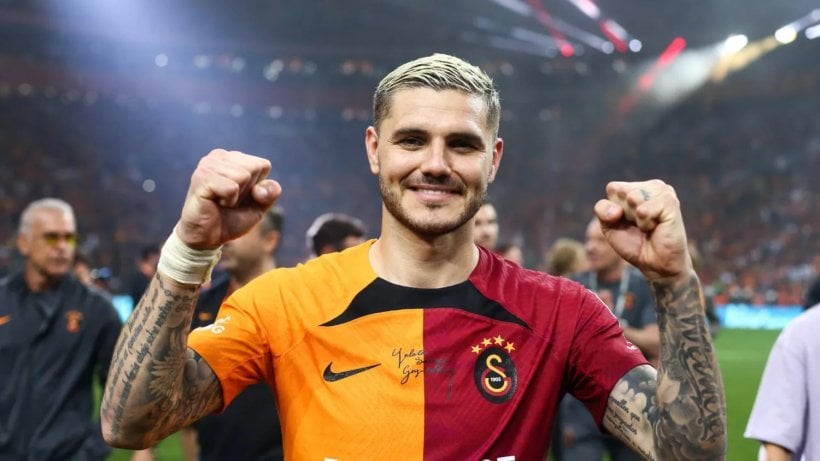 إيكاردي معروض على إيفرتون، وأتلتيكو مينيرو يراقب اللاعب
