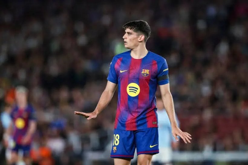 جيرارد مارتين في مفاوضات مع برشلونة لتجديد عقده