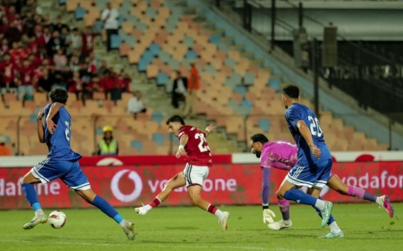 الأهلي يضرب أبو قير للأسمدة بثنائية نظيفة في الدوري