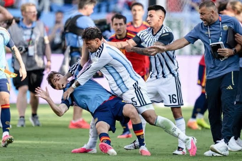 غافي يغيب عن مواجهة إنجلترا بسبب عقوبة فيفا