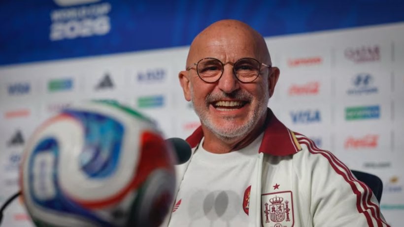 رسمياً.. دي لا فوينتي يجدد عقده مع المنتخب الإسباني