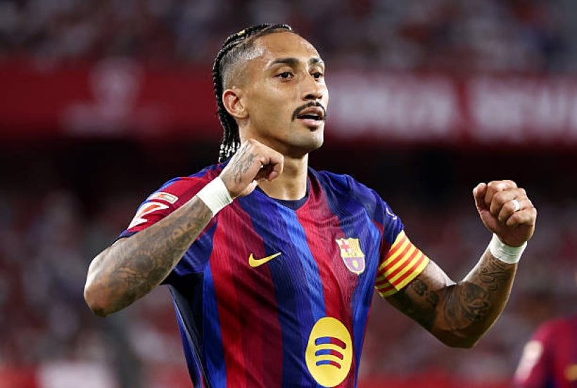 رافينيا يقترب من رقم رونالدينيو التاريخي مع برشلونة